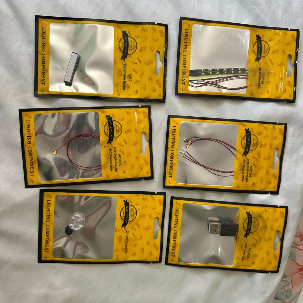 Electronics Accessory Kit - Yellow Packaging - Picture 3 of 5
